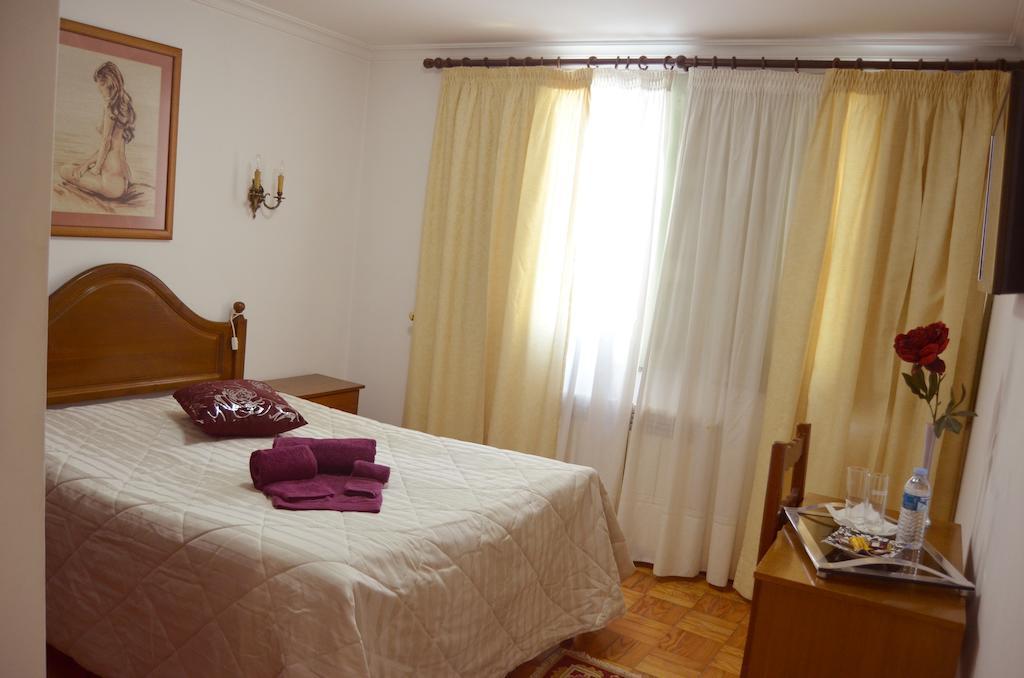 Residencia Filipe 호텔 과르다 객실 사진